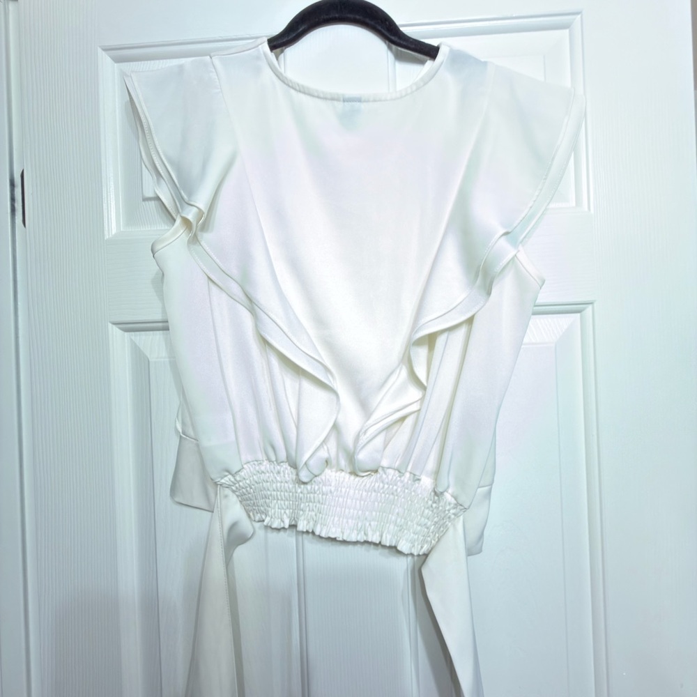 Chic White Ruffle Accent Blouse - Picture 6 of 6